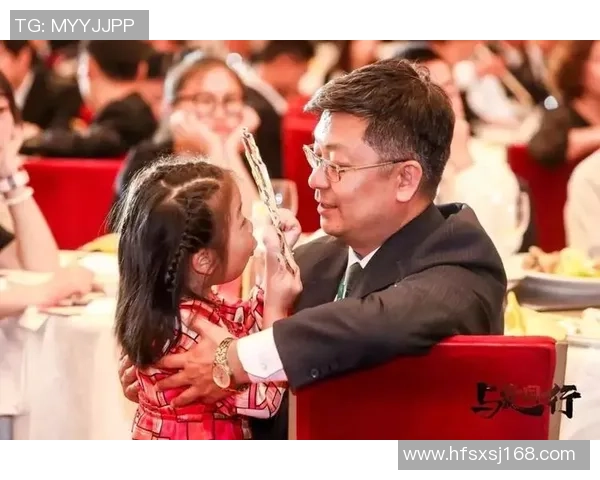 足球巨星用拼搏与荣耀报答父母无私养育展现动人亲情故事